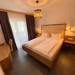 Parkhotel Zuzek