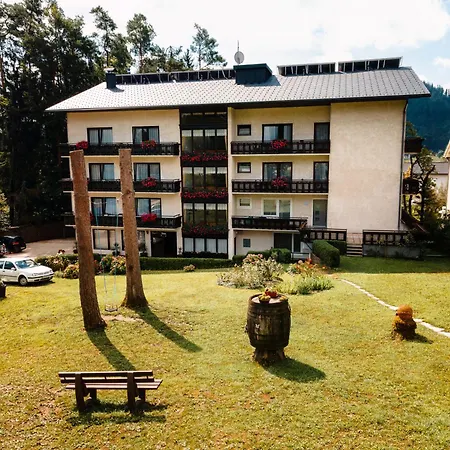 Parkhotel Zuzek Hotel Sankt Kanzian am Klopeiner See
