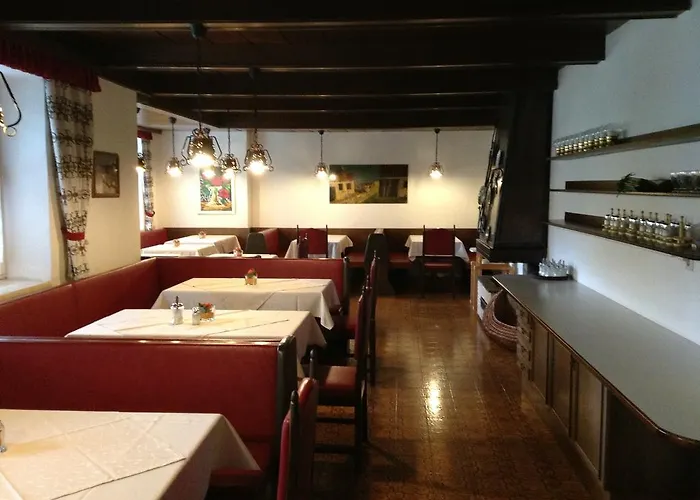 מלון Parkhotel Zuzek 3*